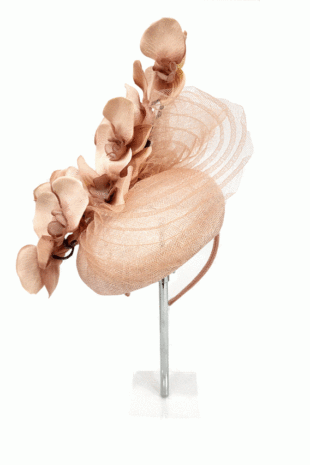 Marilyn's English Peach Fascinator