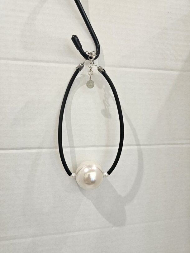 Marilyn's Fun Big Pearl Choker  Necklace