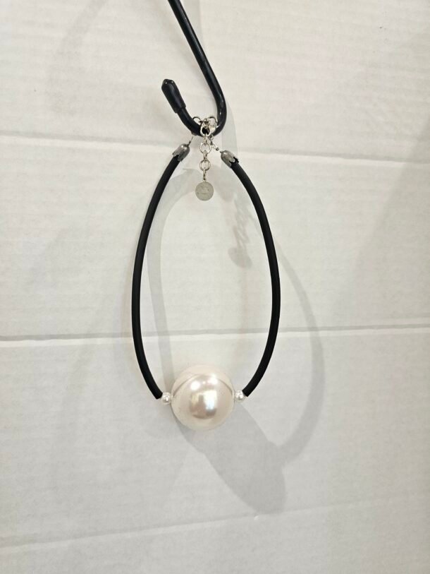 Marilyn's Fun Big Pearl Choker  Necklace