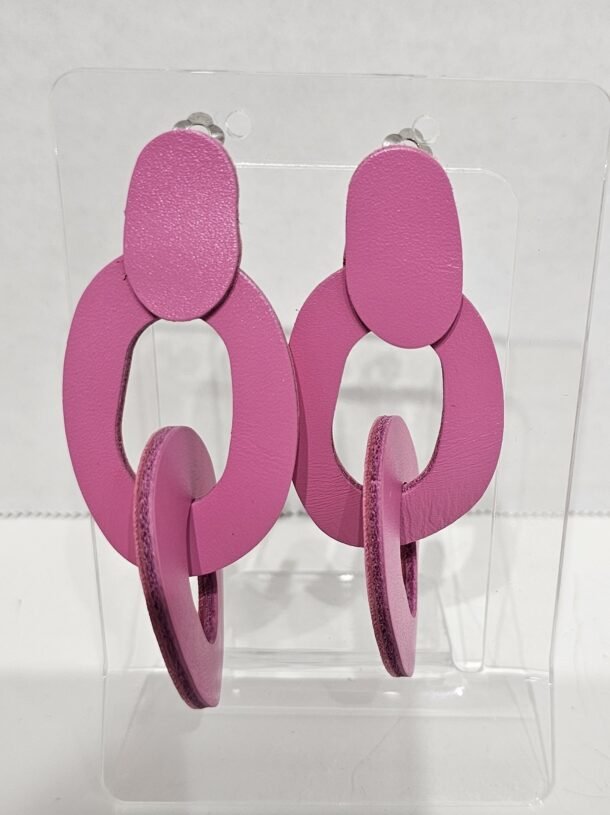 AG LEATHER LONG LIGHT WEIGHT CLIP EARRING