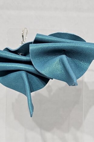 AG CREATIVE 3D HEART LEATHERPIERCED EARRING