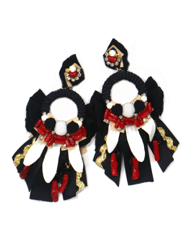 EXPLO LUXURY LIGHT CHANDELIER PIERCED EARRINGS