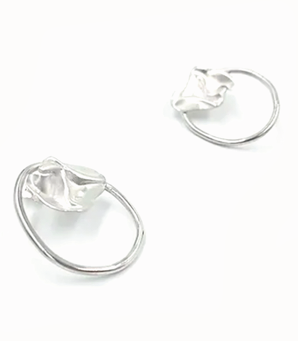 CHADRA LIGHT WEIGHT SILVER LOOP PIERCED EARRINGS